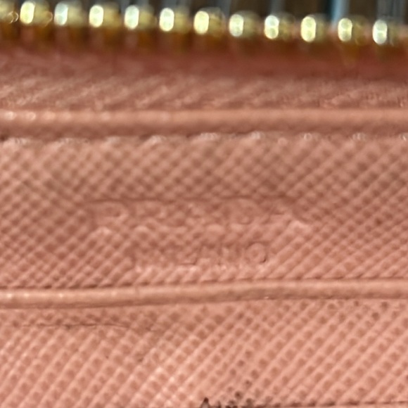 GUC Pink PRADA Bow Long Zippered Wallet - Picture 4 of 6